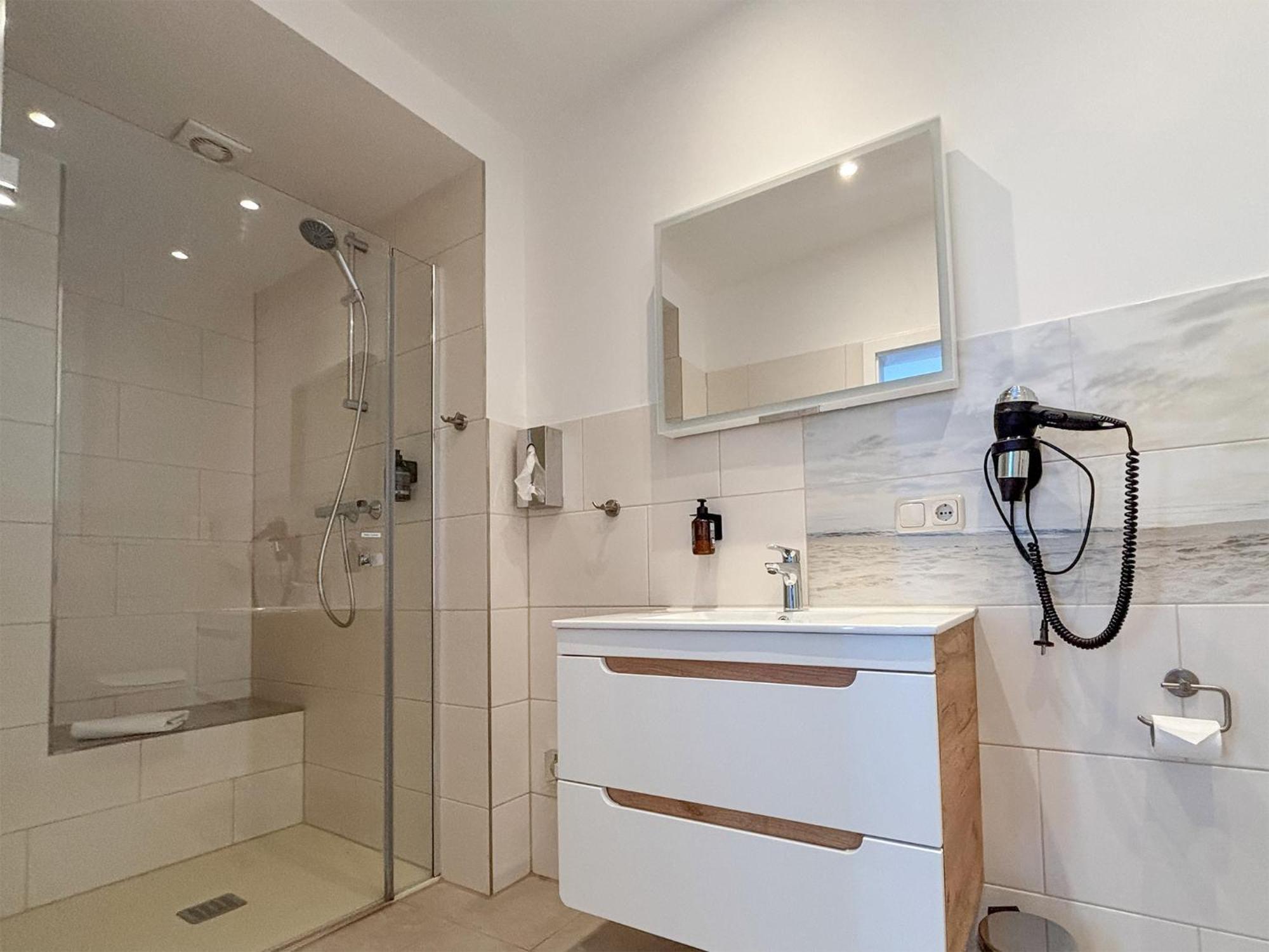 Dormero Hotel Wilhelmshaven Ngoại thất bức ảnh